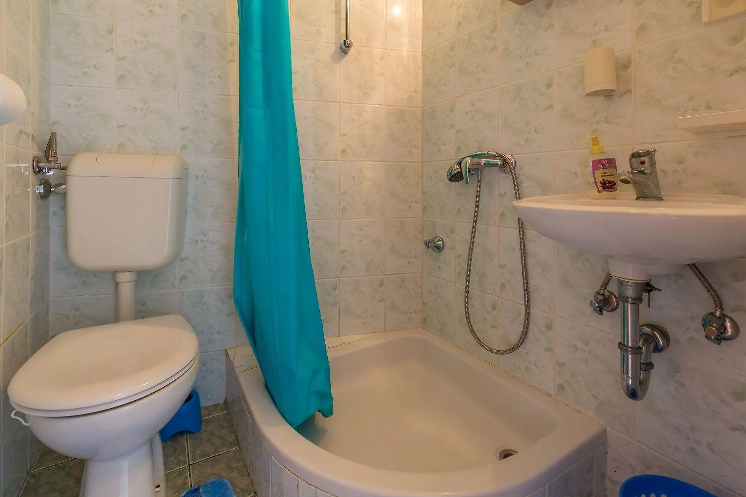 Charmantes Apartment Nur 500 Meter Zum Strand Mit Meerblick, Privatem Balkon, Privatparkplatz Crikvenica