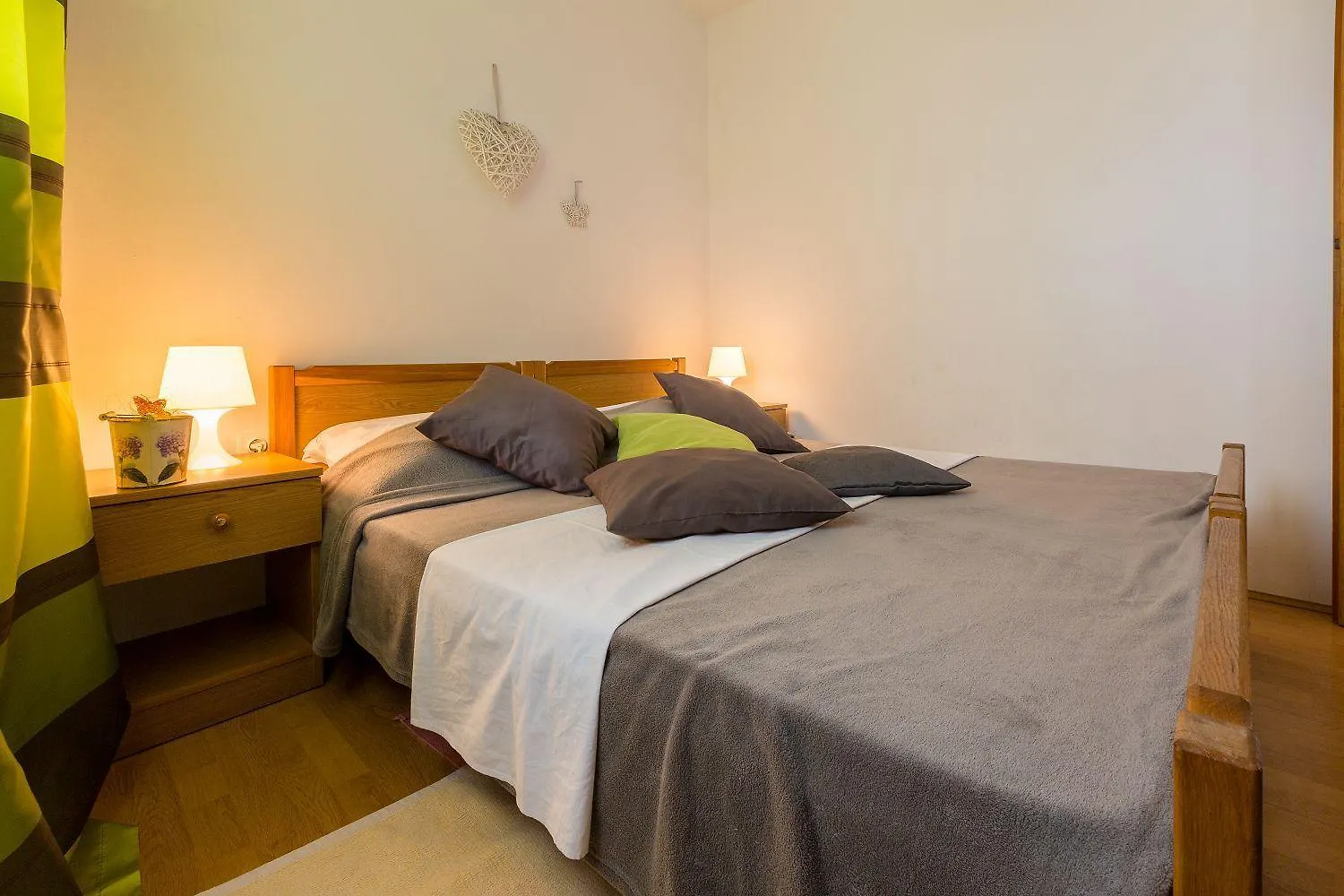 Charmantes Apartment Nur 500 Meter Zum Strand Mit Meerblick, Privatem Balkon, Privatparkplatz Crikvenica