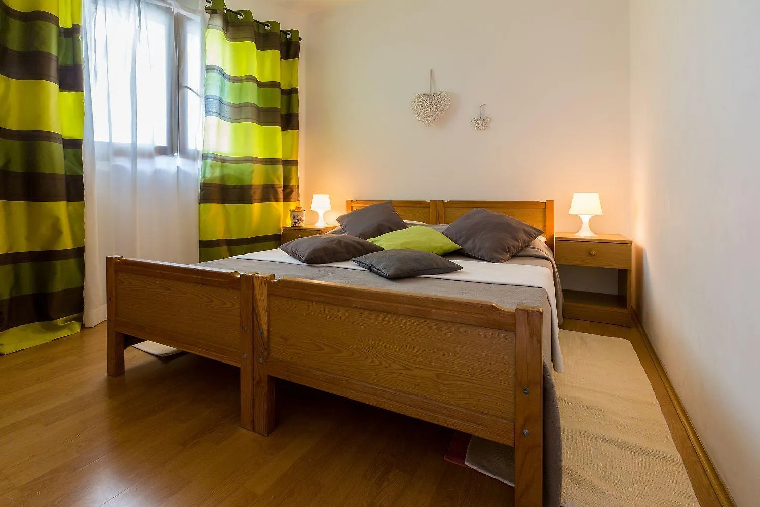 Charmantes Apartment Nur 500 Meter Zum Strand Mit Meerblick, Privatem Balkon, Privatparkplatz Crikvenica